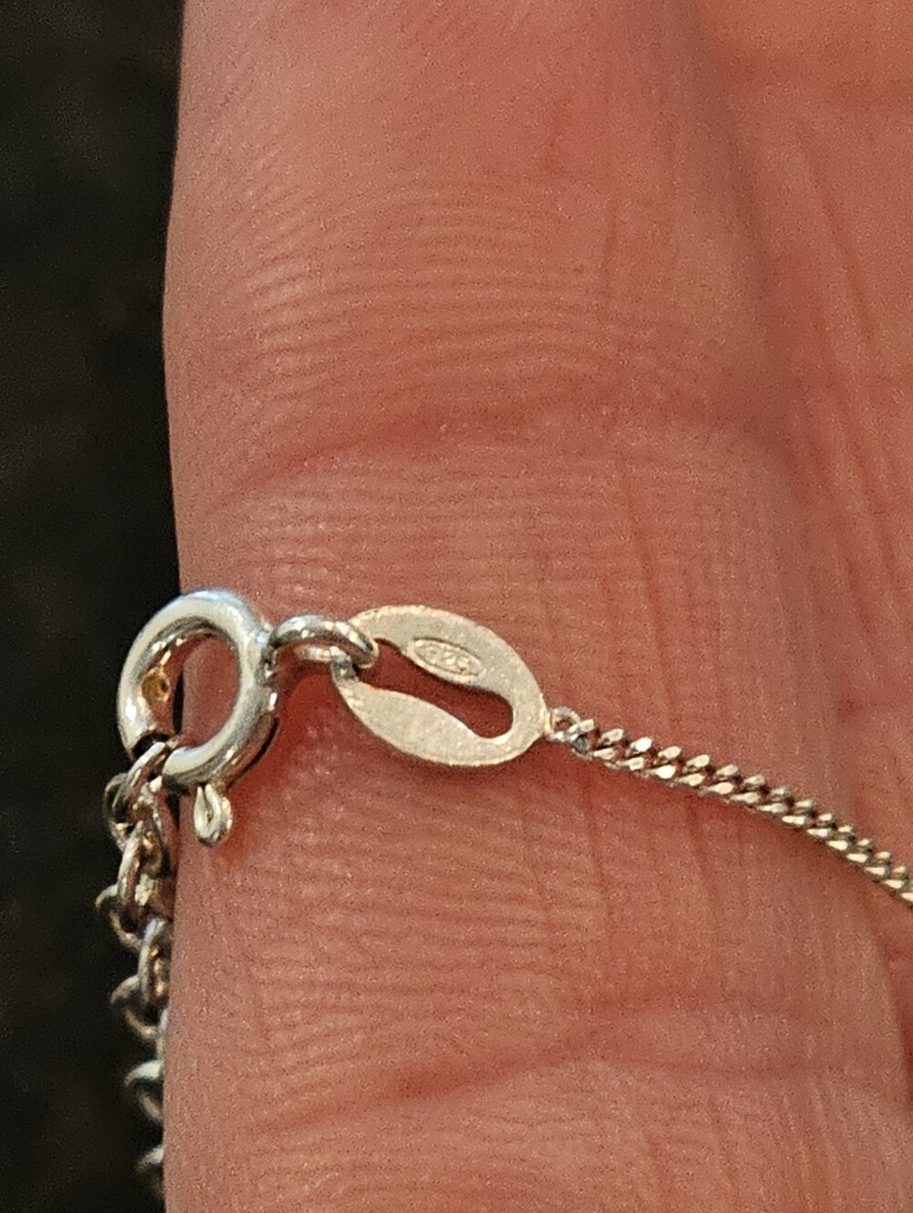 Sterling Silver One Carat Mossanite Solitare Pendant Necklace In A Bezel Setting - Picture 7 of 8